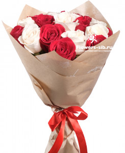 BOUQUET OF 19 ROSES